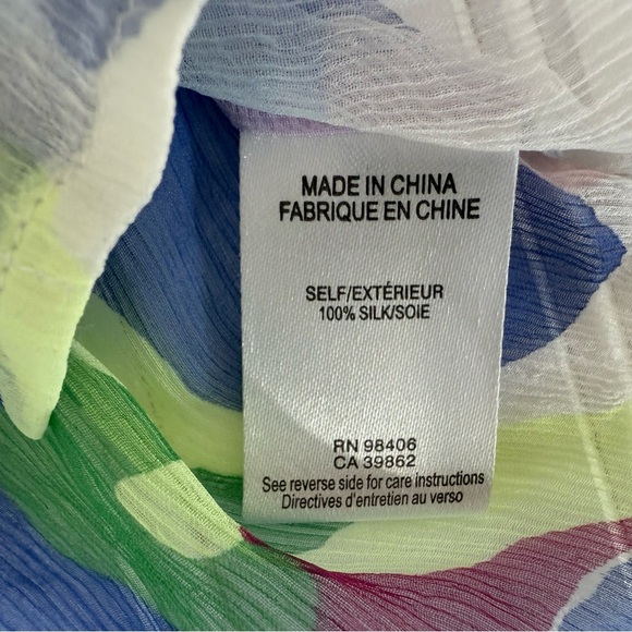 Theory Women 100% Silk Sheer Blouse Top Button Shirt Floral Petite PP 1378 - Picture 3 of 4